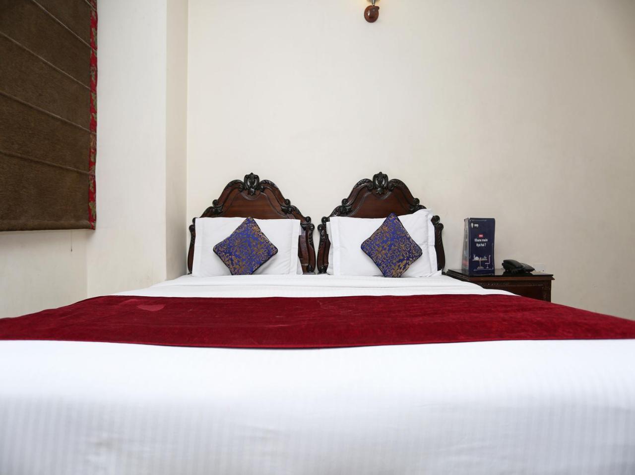 Hotel Clark Heights 뉴델리 외부 사진