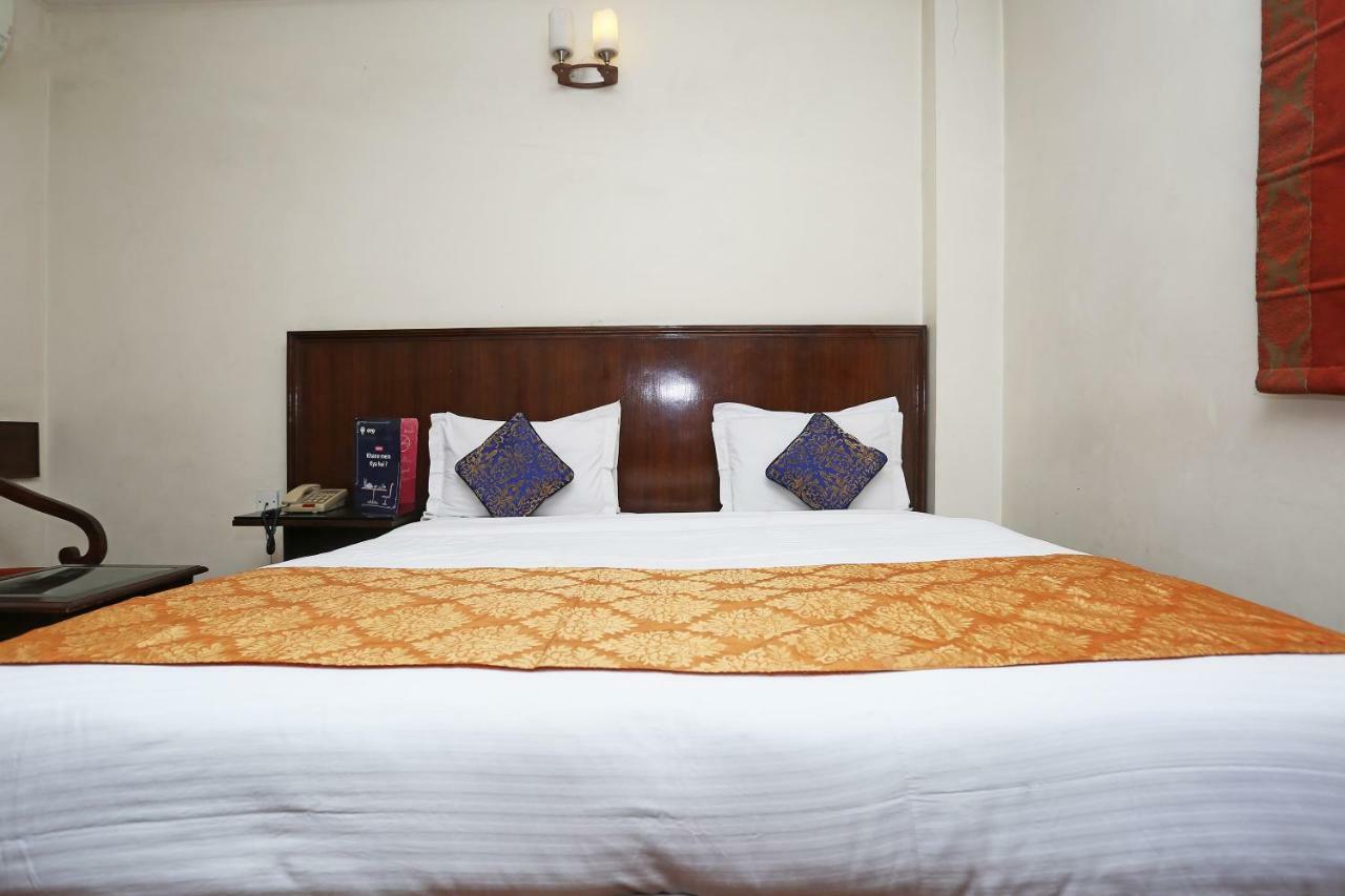 Hotel Clark Heights 뉴델리 외부 사진